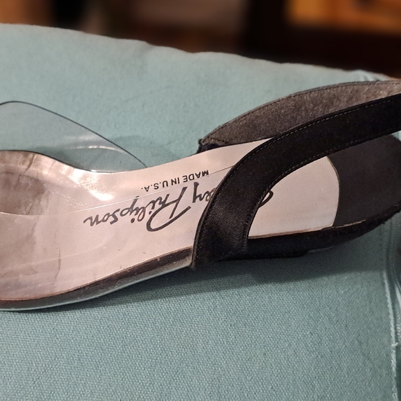 Shoes - Picture 3 of 6